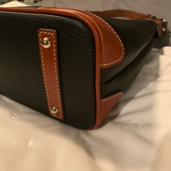 Dooney & Bourke - Pebble Grain Hobo - Picture 2 of 7